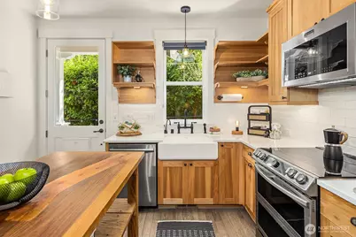 9417 NE 128th Street, Kirkland, WA 98034 - Photo 13