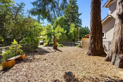 9417 NE 128th Street, Kirkland, WA 98034 - Photo 31