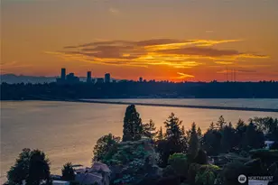 3410 W Mercer Way, Mercer Island, WA 98040 - Photo 1