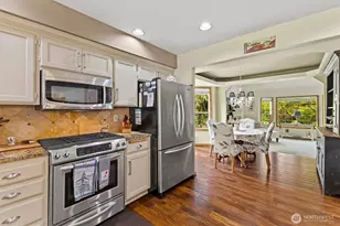 7212 67th St NE, Marysville, WA 98270 - Photo 9