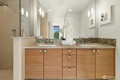 10000 Main Street #507, Bellevue, WA 98004 - Photo 21