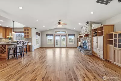 55212 Bay Area Drive, Electric City, WA 99123 - Photo 3