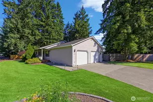 506 Nieland Loop SE, Rainier, WA 98576 - Photo 3