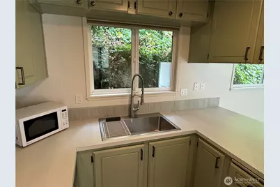 2945 76th Avenue SE #7A, Mercer Island, WA 98040 - Photo 3