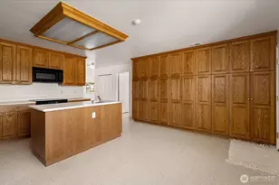 2169 Mariner Beach Dr, Oak Harbor, WA 98277 - Photo 19