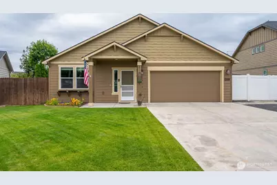 4521 W Wesley Place, Moses Lake, WA 98837 - Photo 1