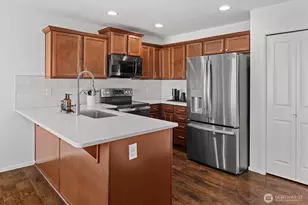 19516 SE 270th Pl, Covington, WA 98042 - Photo 9