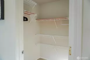 9426 Linden Ave N, Seattle, WA 98103 - Photo 17