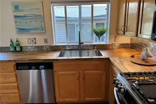 9426 Linden Ave N, Seattle, WA 98103 - Photo 11