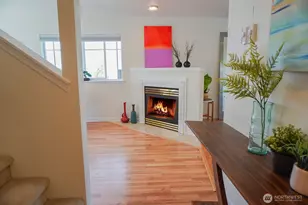 9426 Linden Ave N, Seattle, WA 98103 - Photo 5