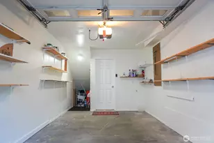 9426 Linden Ave N, Seattle, WA 98103 - Photo 27