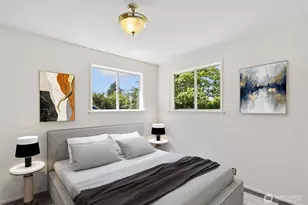 10045 10th Ave SW, Seattle, WA 98146 - Photo 17