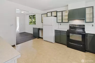 10045 10th Avenue SW, Seattle, WA 98146 - Photo 13
