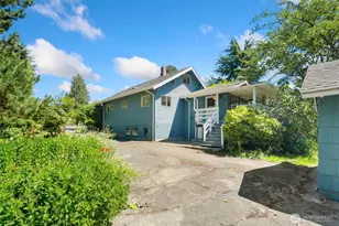 10045 10th Ave SW, Seattle, WA 98146 - Photo 1