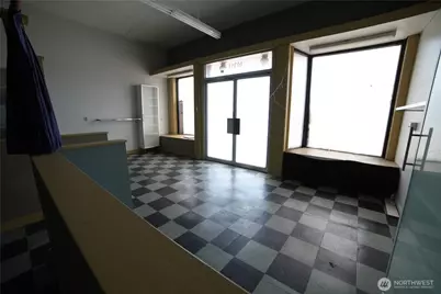 10311 Aurora Avenue N, Seattle, WA 98133 - Photo 5