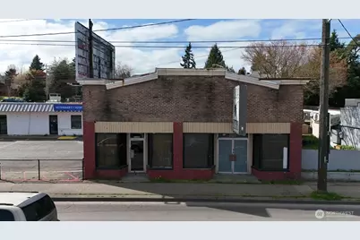 10311 Aurora Avenue N, Seattle, WA 98133 - Photo 1