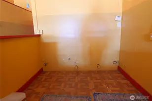 10311 Aurora Ave N, Seattle, WA 98133 - Photo 13
