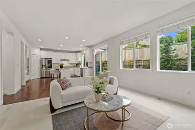 813 275th Place SE, Sammamish, WA 98075 - Photo 15
