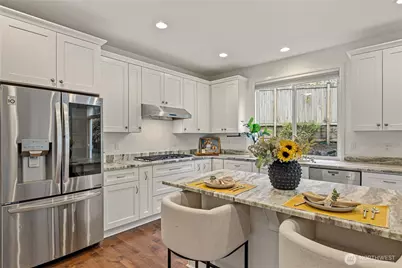 813 275th Place SE, Sammamish, WA 98075 - Photo 11