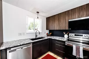 2400 Donovan Ave, Bellingham, WA 98225 - Photo 9