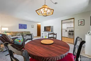 24832 12th Ave S, Des Moines, WA 98198 - Photo 9