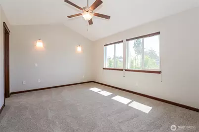2406 43rd Avenue SE, Puyallup, WA 98374 - Photo 11