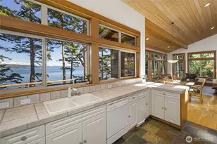 976 San Juan Dr, Friday Harbor, WA 98250 - Photo 9