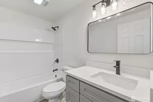 360 24th Ave, Longview, WA 98632 - Photo 33
