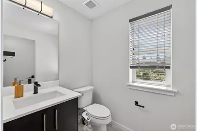 629 Bing Road #B, Lynnwood, WA 98036 - Photo 5