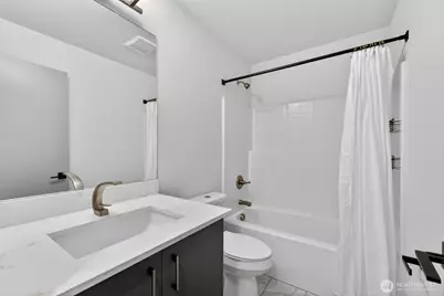 629 Bing Road #B, Lynnwood, WA 98036 - Photo 17
