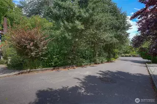 710 11th Ave SE, Olympia, WA 98501 - Photo 1