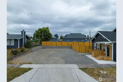 2153 S Cushman Avenue, Tacoma, WA 98405 - Photo 3