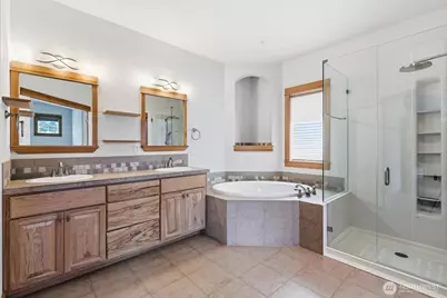9419 185th Drive SE, Snohomish, WA 98290 - Photo 19