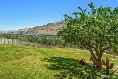 446 5th Street, Chelan Falls, WA 98817 - Photo 35