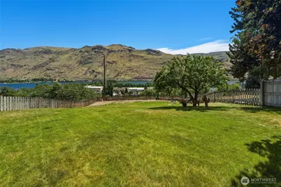 446 5th Street, Chelan Falls, WA 98817 - Photo 39