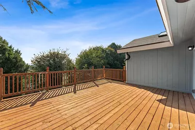 1720 N Wycoff Avenue, Bremerton, WA 98312 - Photo 9