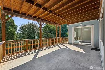 1720 N Wycoff Avenue, Bremerton, WA 98312 - Photo 17