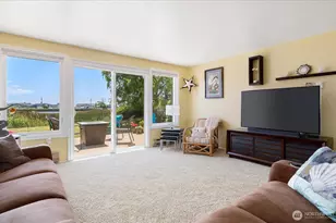 214 Lighthouse Way, Freeland, WA 98249 - Photo 9