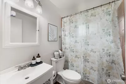 16954 SE 255th Place, Covington, WA 98042 - Photo 19