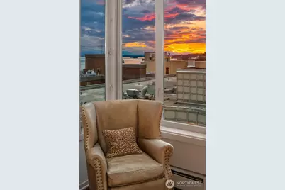 98 Union Street #810, Seattle, WA 98101 - Photo 3