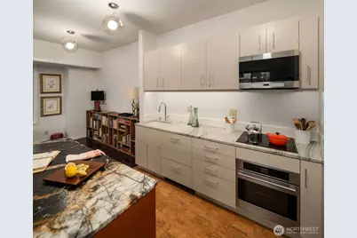 98 Union Street #810, Seattle, WA 98101 - Photo 15