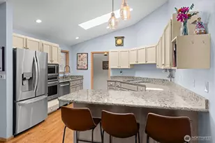 12420 43rd Dr SE, Everett, WA 98208 - Photo 3