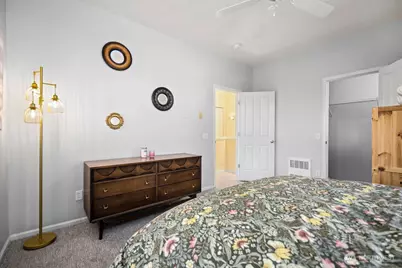 10543 Midvale Avenue N #A, Seattle, WA 98133 - Photo 13
