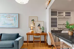 201 Galer St, Seattle, WA 98109 - Photo 7