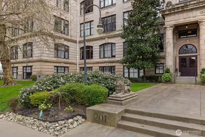 201 Galer Street #436, Seattle, WA 98109 - Photo 33
