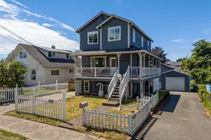 1011 Pennsylvania Ave, Bremerton, WA 98337 - Photo 1