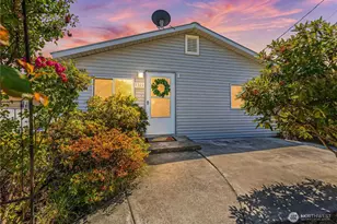 1321 9th St, Wenatchee, WA 98801 - Photo 1