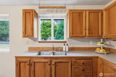 12264 156th Avenue SE, Renton, WA 98059 - Photo 11