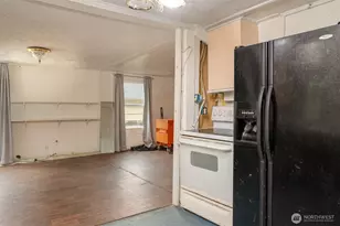 618 N 3rd Ave, Kelso, WA 98626 - Photo 15