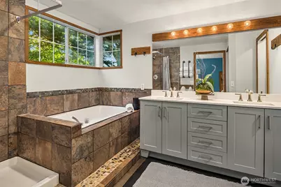 4261 244th Place SE, Sammamish, WA 98029 - Photo 23